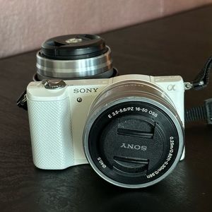 Sony Alpha a5000 Digital Mirrorless Camera Body with PZ 16-50mm Lens